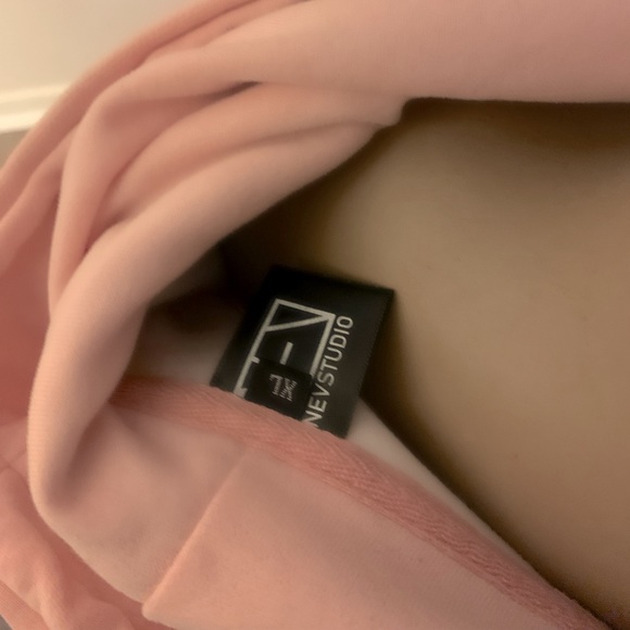 NEVSTUDIO XL HOODIE 💕 - Picture 7 of 7
